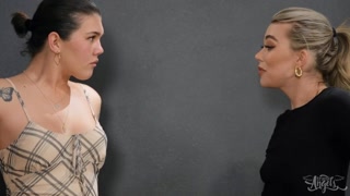 Смотри Cumshot on Tattooed Shemale - бесплатное HD порно на FREE-FULL-PORN.COM