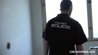 Смотри Mad Bundy fucks Naomi Bennet, the naughty Czech Gypsy - бесплатное HD порно на FREE-FULL-PORN.COM