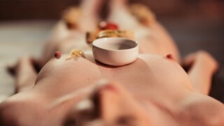 Смотри Mike Mancini pounds shaved pussy and cums in mouth - бесплатное HD порно на FREE-FULL-PORN.COM