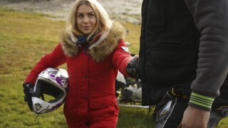Смотри Short Hair, Piercing, and Cumshot in Cabin - бесплатное HD порно на FREE-FULL-PORN.COM