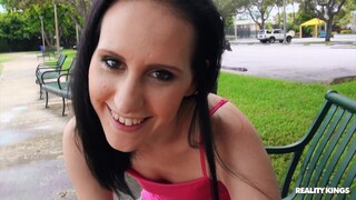 Смотри Niki's Amateur Extravaganza - бесплатное HD порно на FREE-FULL-PORN.COM