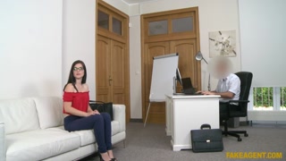 Смотри Miky Di Amond's amateur blowjob - бесплатное HD порно на FREE-FULL-PORN.COM