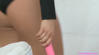Смотри Sexy Agent and Student's Toy Filled Fuck - бесплатное HD порно на FREE-FULL-PORN.COM
