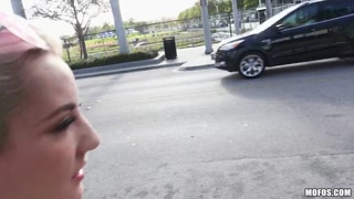Смотри Amber Jade's Public Sex Adventure - бесплатное HD порно на FREE-FULL-PORN.COM