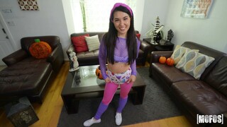 Смотри Fishnet Halloween Fantasy - бесплатное HD порно на FREE-FULL-PORN.COM