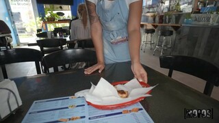 Смотри Café Girl Gets Interracial Breeding - бесплатное HD порно на FREE-FULL-PORN.COM