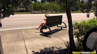 Смотри Jerry's Big Natural Tits - бесплатное HD порно на FREE-FULL-PORN.COM