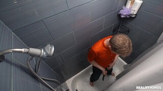 Смотри Redhead Gets Spanked and Fucked by Perv - бесплатное HD порно на FREE-FULL-PORN.COM