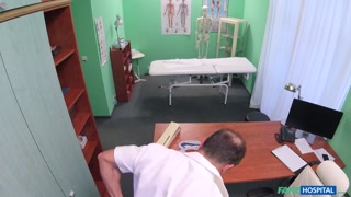 Смотри Doggystyle with a Short-Haired Medical Temptress - бесплатное HD порно на FREE-FULL-PORN.COM