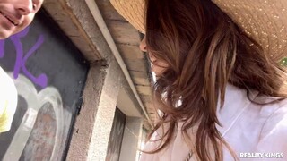 Смотри Big Cock Destroying Eden Ivy - Outdoor Czech Fuck - бесплатное HD порно на FREE-FULL-PORN.COM