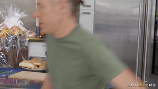 Смотри Standing Doggystyle with Oily Ass - бесплатное HD порно на FREE-FULL-PORN.COM