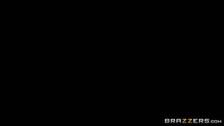 Смотри Brazzers Titty Tuesday – Natural Tits & Wild Foursomes - бесплатное HD порно на FREE-FULL-PORN.COM