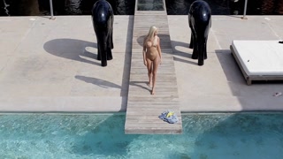 Смотри Life's a Big Tits Fantasy - бесплатное HD порно на FREE-FULL-PORN.COM