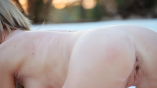 Sun, Dildo, and Solo: Regina's Perfect Day - бесплатное порно в 4K FREE-FULL-PORN.COM