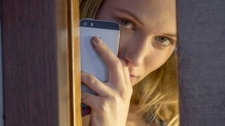 Смотри  Lesbian Fun with Dildo and Phone - бесплатное HD порно на FREE-FULL-PORN.COM