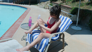 Hot Poolside Blowjob - Liv Wild POV Action - бесплатное порно в 4K FREE-FULL-PORN.COM