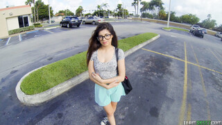 Смотри Windy City Slut Ava Taylor Fucks Stranger for Cash - бесплатное HD порно на FREE-FULL-PORN.COM