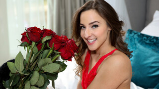 Смотри Valentine's Day Lingerie Fun with Brunette Amirah Adara - бесплатное HD порно на FREE-FULL-PORN.COM