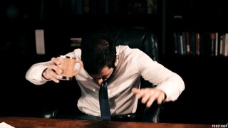 Смотри Brunette with Tattoos Sucks & Fucks in the Office - бесплатное HD порно на FREE-FULL-PORN.COM