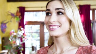 Смотри Hot Stepfamily Affair: Petite Lesbians Sofie Marie & Delilah Day - бесплатное HD порно на FREE-FULL-PORN.COM