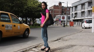 Смотри Pamela Cardenas can't run from Charlie's big cock - бесплатное HD порно на FREE-FULL-PORN.COM