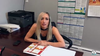 Смотри Shaved Blonde Squirts in Hot Amateur Office Fuck - бесплатное HD порно на FREE-FULL-PORN.COM