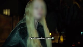 Смотри Dumped Blonde with Tattoo Turns to Priest for Money - бесплатное HD порно на FREE-FULL-PORN.COM