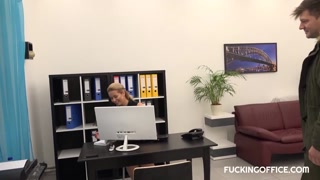 Смотри Big-Tits Blonde Nikky Dream Takes Rough Office Sex - бесплатное HD порно на FREE-FULL-PORN.COM