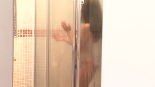 Смотри Brunette Lucie’s hairy pussy drives guests crazy - бесплатное HD порно на FREE-FULL-PORN.COM