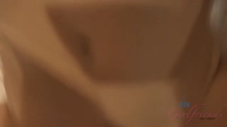 Смотри Kimberly Brix gets a creampie after foot fetish fun - бесплатное HD порно на FREE-FULL-PORN.COM