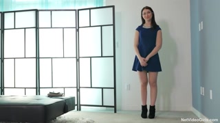 Смотри Jennifer NVG Brunette Teen Handjob POV Casting - бесплатное HD порно на FREE-FULL-PORN.COM