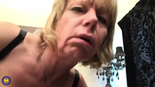 Смотри Horny older slut Jane rides young stud - бесплатное HD порно на FREE-FULL-PORN.COM