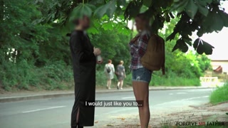 Смотри Big Cock Priest Fucks Blonde Runaway with Deep Throat Finish - бесплатное HD порно на FREE-FULL-PORN.COM