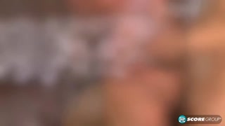 Смотри Blonde GILF Alice & Rocky - Her First Time on Camera with Thousands! - бесплатное HD порно на FREE-FULL-PORN.COM