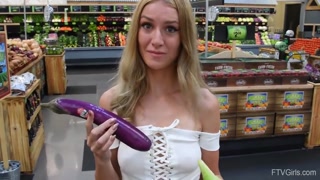 Смотри Beautiful Mazzy's Anal Solo - Young and Sexy - бесплатное HD порно на FREE-FULL-PORN.COM