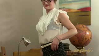Смотри Sofia Matthews - the naughty teacher you crave - бесплатное HD порно на FREE-FULL-PORN.COM