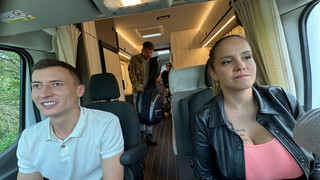Смотри Hitchhiker Musician Picked Up by Czech Hottie Jennifer Mendez for BangVan Sex - бесплатное HD порно на FREE-FULL-PORN.COM