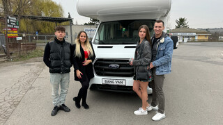Смотри Tommy Wave Fucks Gorgeous Czech Babes Olivia Sparkle, Jennifer Mendez, Charlie Dean in BangVan - бесплатное HD порно на FREE-FULL-PORN.COM