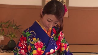 Смотри Adorable Asian Ayumi Shinoda drilled relentlessly - бесплатное HD порно на FREE-FULL-PORN.COM