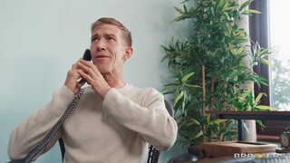 Смотри Office Maid Blowjob - бесплатное HD порно на FREE-FULL-PORN.COM