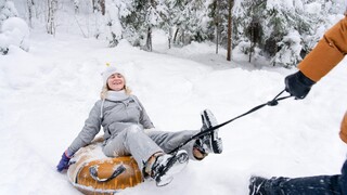 Смотри Doggystyle in the Snow with Iris - бесплатное HD порно на FREE-FULL-PORN.COM