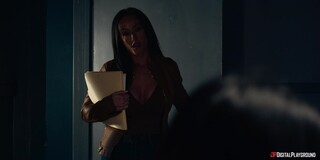 Смотри Squirty Brunette Meets Cop - бесплатное HD порно на FREE-FULL-PORN.COM