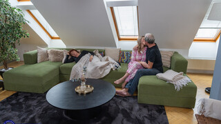 Смотри Curvy Teen Fanta Sie with Her Old Step-Grandma and Grandpa - бесплатное HD порно на FREE-FULL-PORN.COM