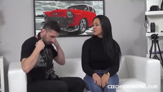 Смотри Seductive European Babe Takes a Rough Ride - бесплатное HD порно на FREE-FULL-PORN.COM