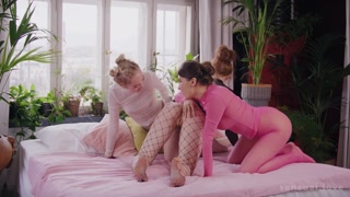 Смотри 8k Teen Pussy Licking and Masturbation - бесплатное HD порно на FREE-FULL-PORN.COM
