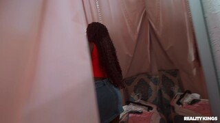 Смотри Aren't You That Tattooed Model? - бесплатное HD порно на FREE-FULL-PORN.COM