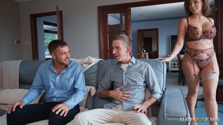 Смотри The Tattooed Cuckold's Wife - бесплатное HD порно на FREE-FULL-PORN.COM