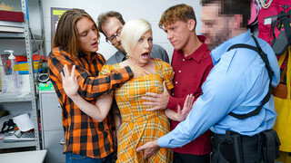 Смотри Blonde Stepmom Caught Stealing, Leads to Orgy - бесплатное HD порно на FREE-FULL-PORN.COM