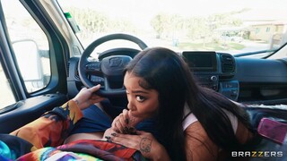 Смотри Tattooed Sluts Double Fuck in the Van - бесплатное HD порно на FREE-FULL-PORN.COM
