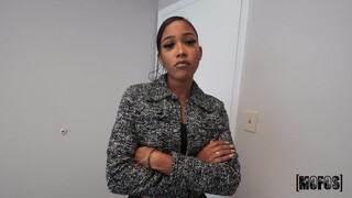 Смотри  Fisting in the Workplace  - бесплатное HD порно на FREE-FULL-PORN.COM